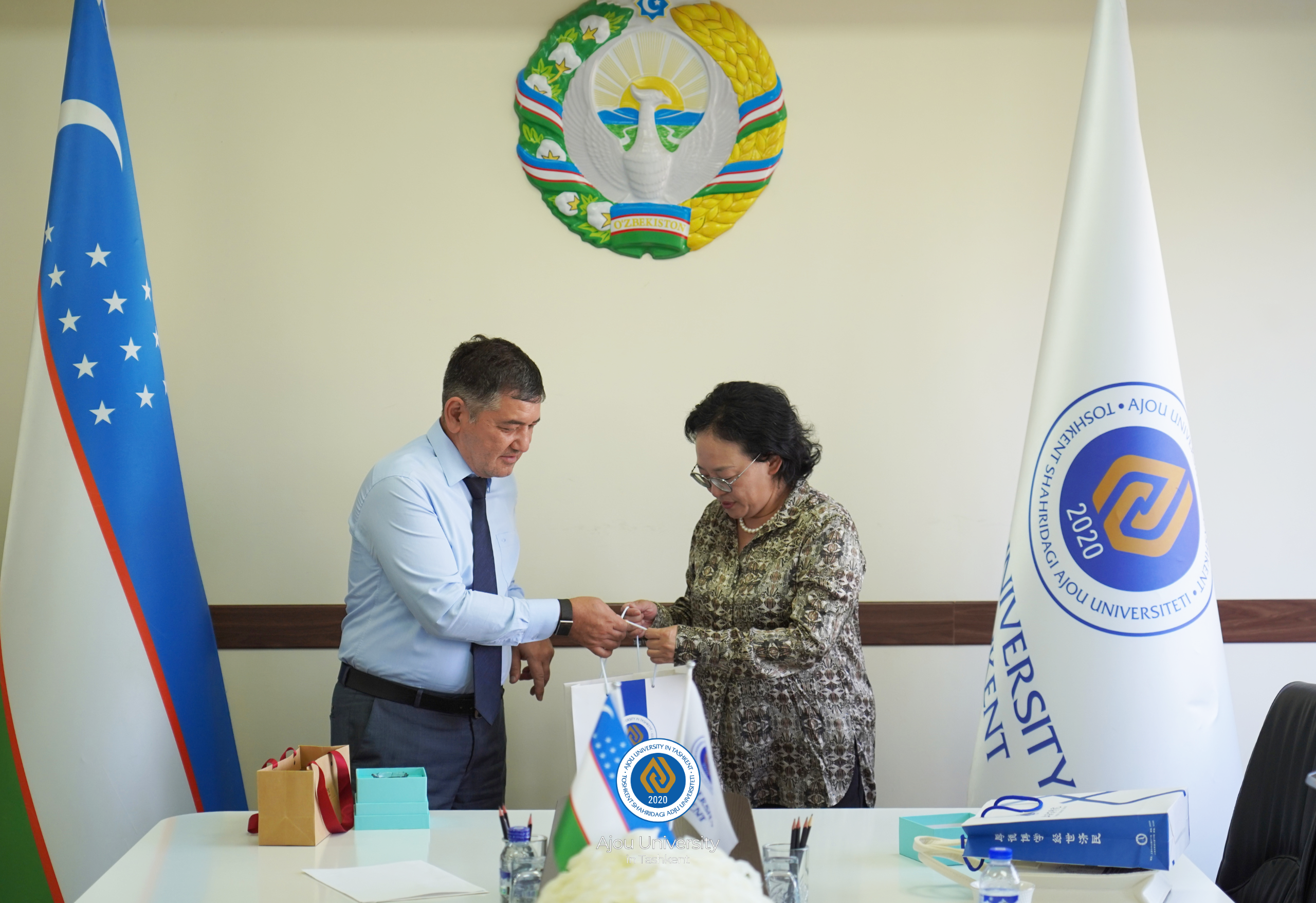 A new partnership is being established between Ajou University and the Shanghai Business School